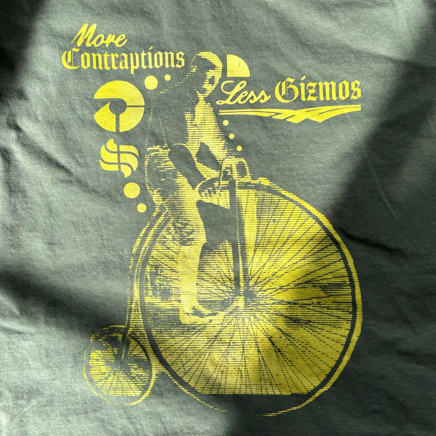 ‘Less Gizmos’ Top