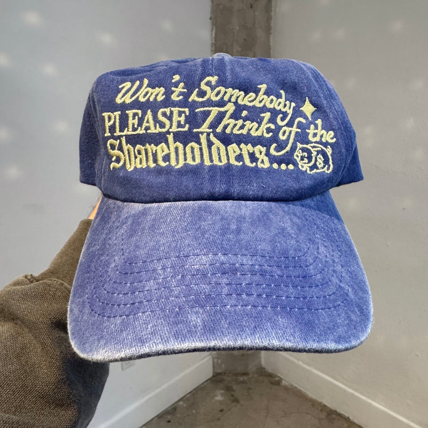 ‘Shareholders’ Hat