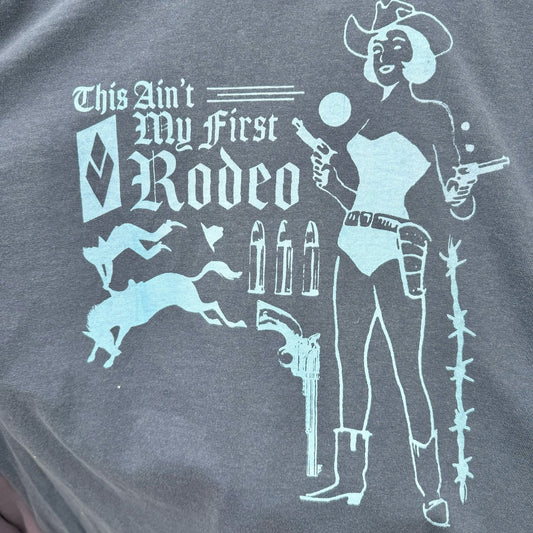 'First Rodeo’ Top