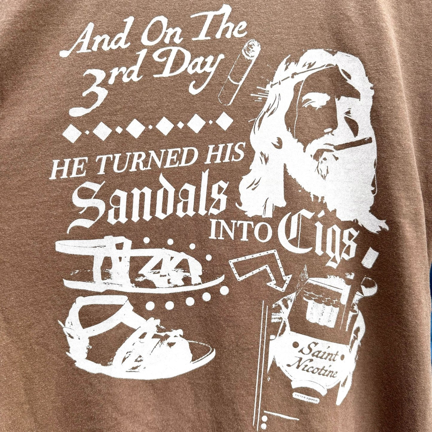 'Sandals Into Cigs’ Top